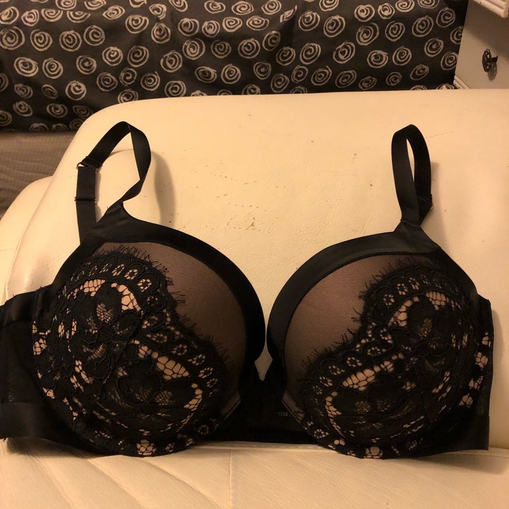 Victoria Secret bra 38D